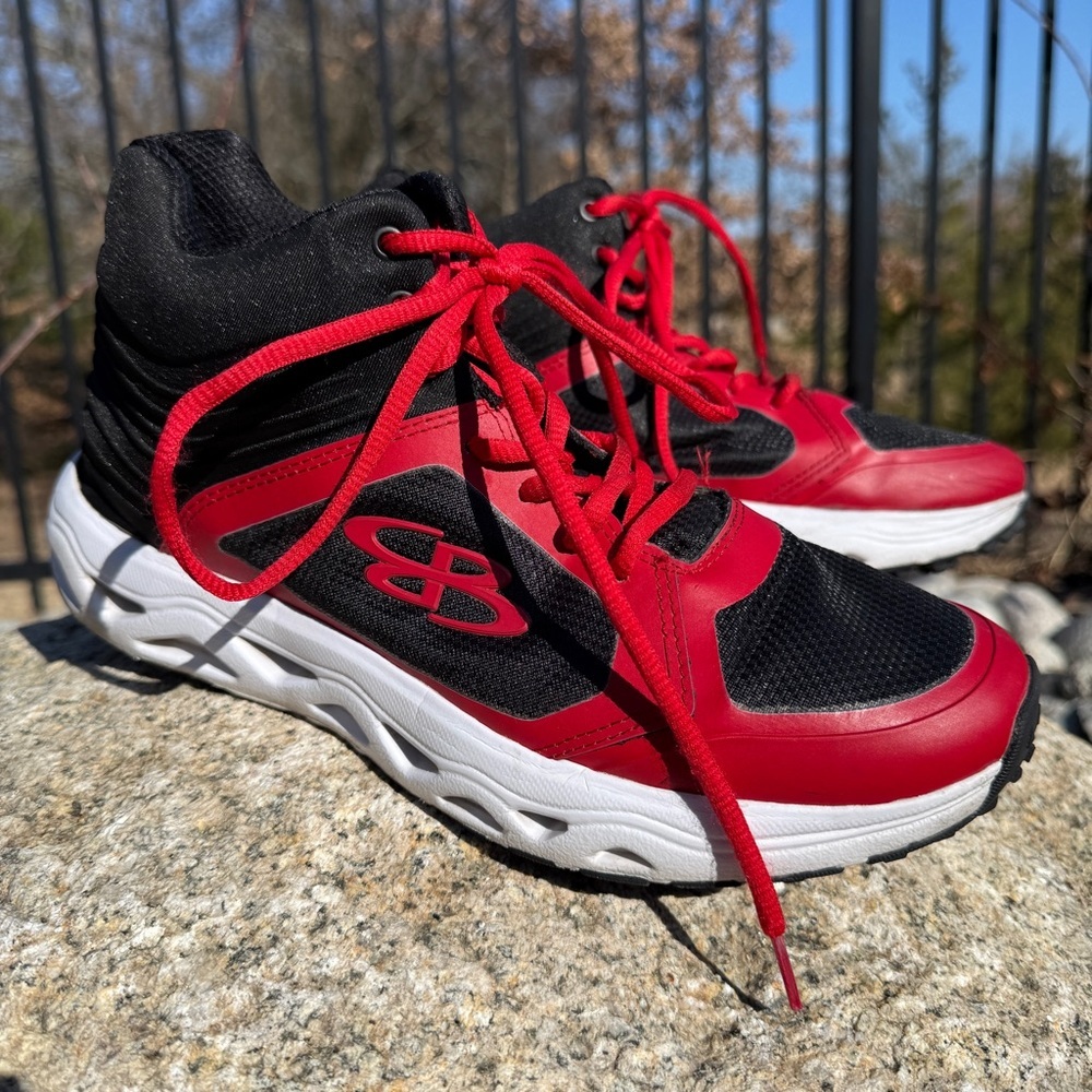 Boombah Ballistic Men's Turf Shoes Red/Black Lace-Up Baseball Trainers Size 8.5